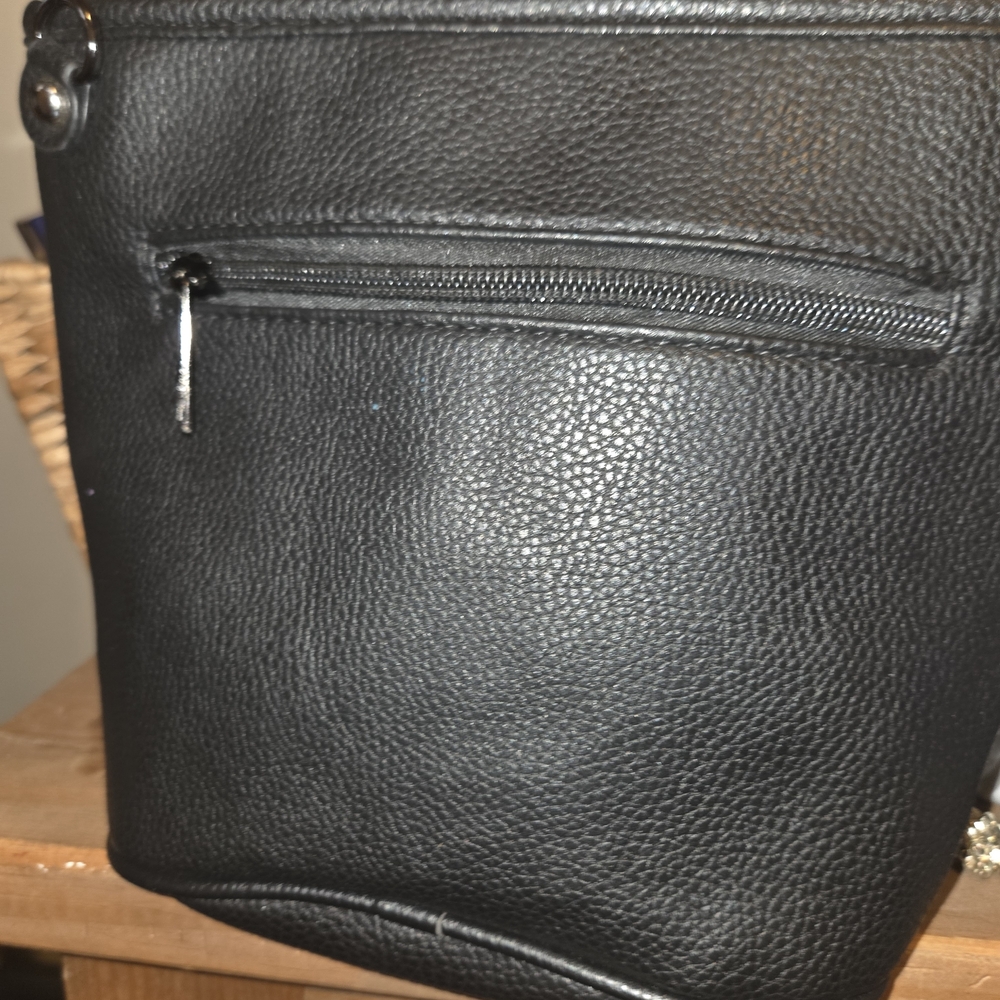 Black Studded Skull Handbag - Picture 3 of 4